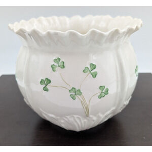 Vintage Belleek Large Cache Pot Planter Shamrock 11th Green Mark (2001-06) 7.5"W